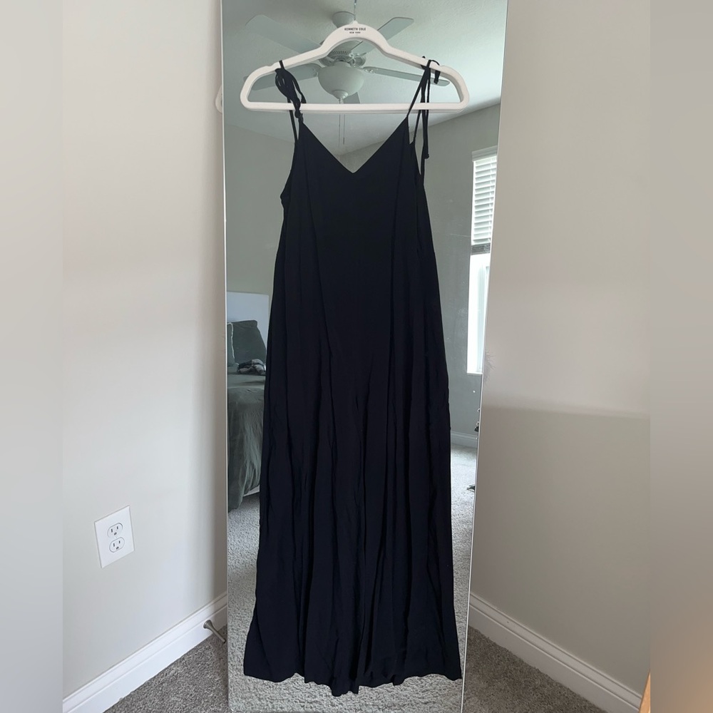 Old Navy Black Flowy Jumpsuit